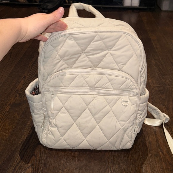 Vera Bradley Large Bancroft Backpack Pumice Stone in Featherweight - Picture 7 of 9